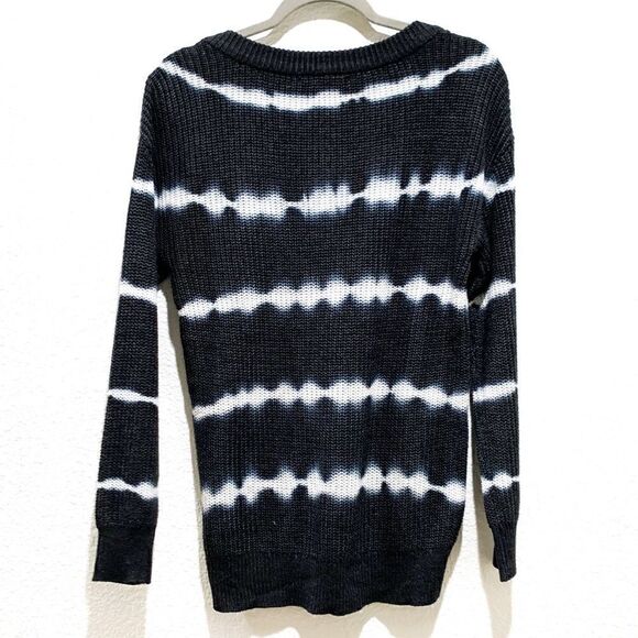 NWT Belle by Belldini Knitted Sweater - Picture 3 of 3